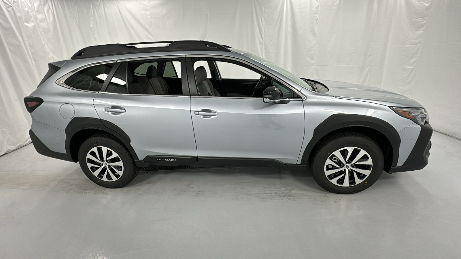 2025 Subaru Outback Premium 2