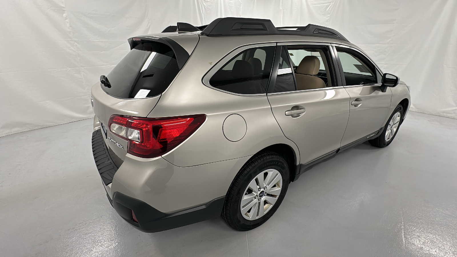 2018 Subaru Outback 2.5i Premium 3