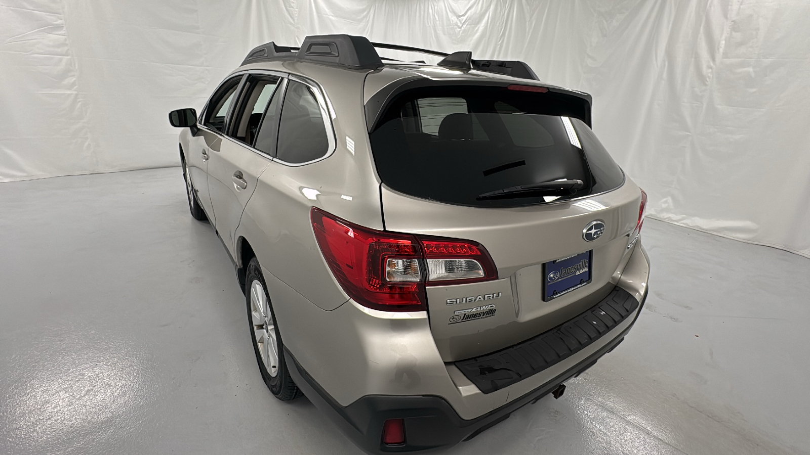 2018 Subaru Outback 2.5i Premium 5