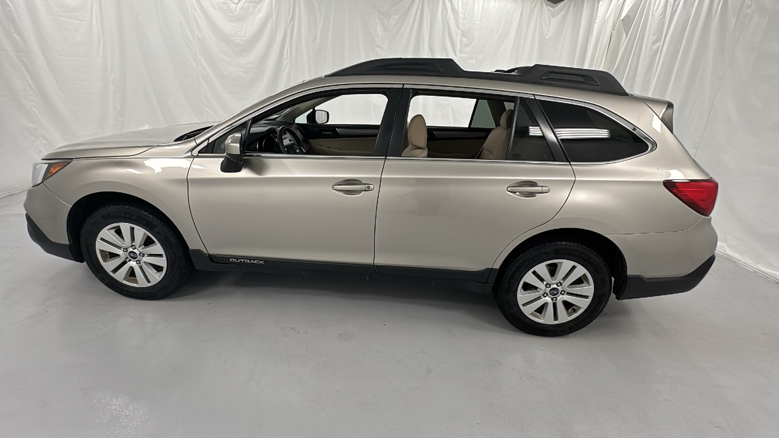 2018 Subaru Outback 2.5i Premium 6