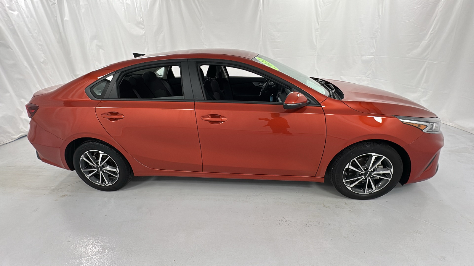 2023 Kia Forte LXS 2