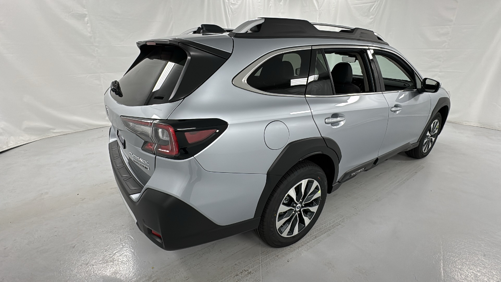 2025 Subaru Outback Touring XT 3