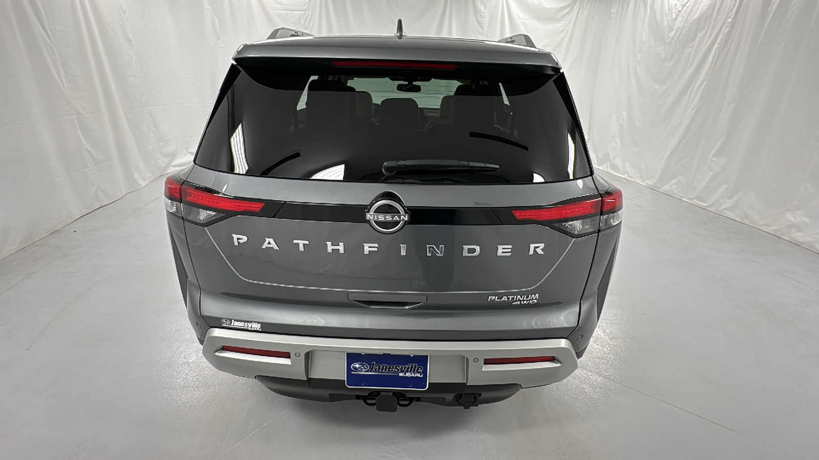 2022 Nissan Pathfinder Platinum 4