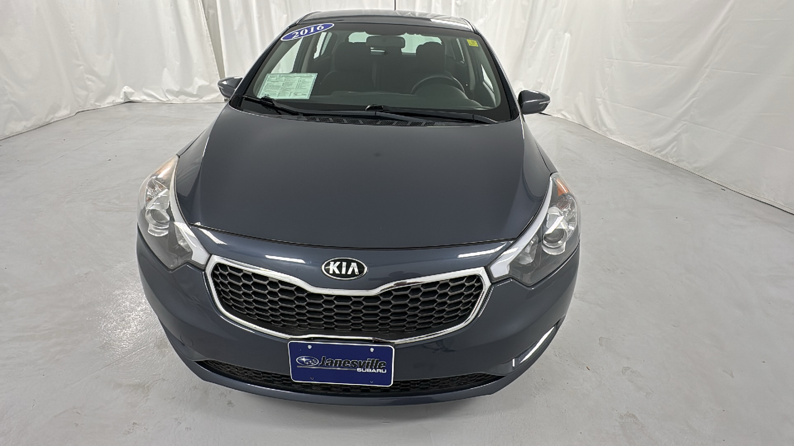 2016 Kia Forte LX 8