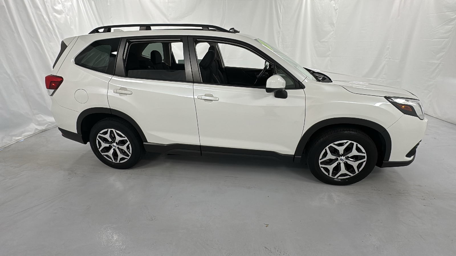 2022 Subaru Forester Premium 2