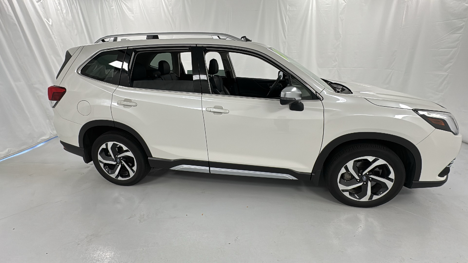 2022 Subaru Forester Touring 2