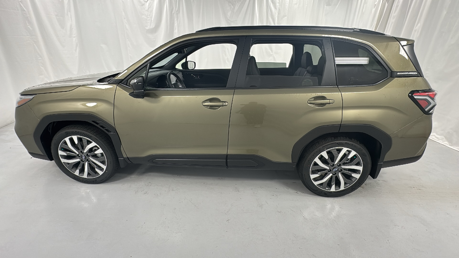 2025 Subaru Forester Touring 6