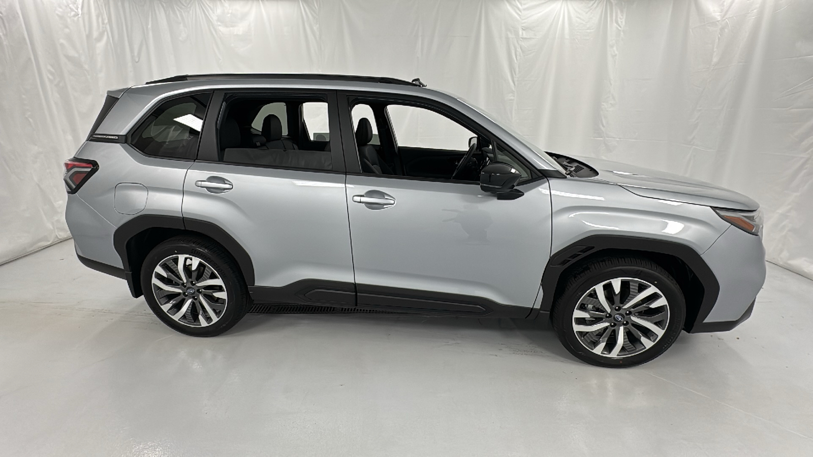 2025 Subaru Forester Touring 2