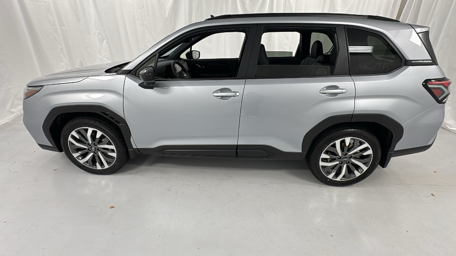 2025 Subaru Forester Touring 6