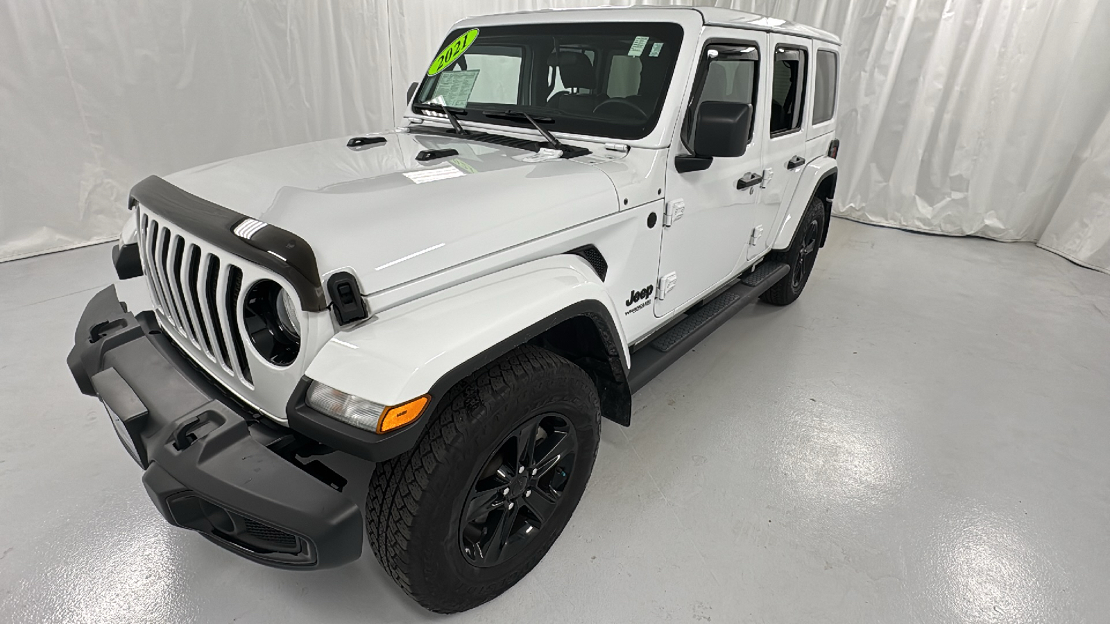 2021 Jeep Wrangler Unlimited Sahara Altitude 7