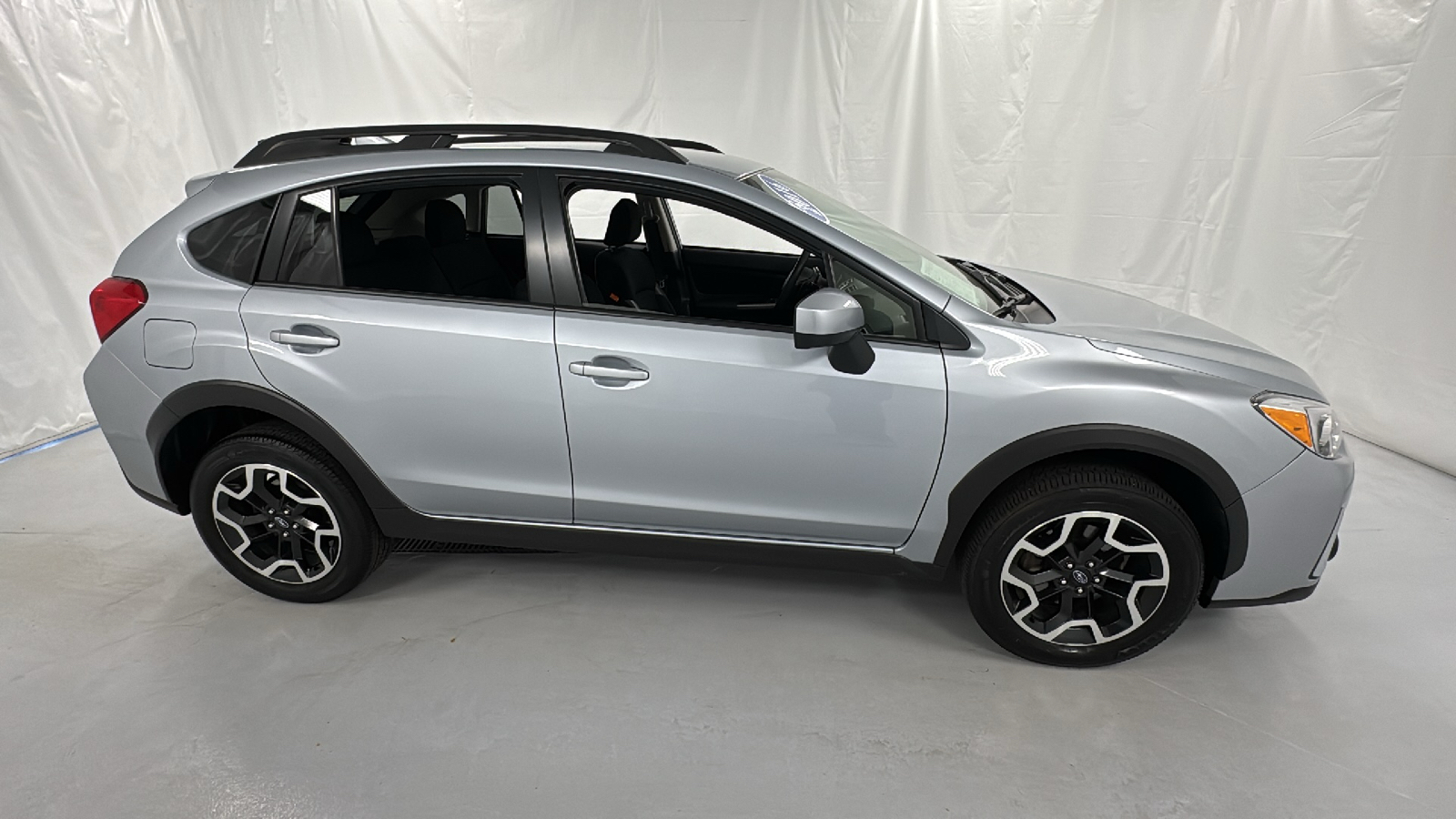 2016 Subaru Crosstrek 2.0i Premium 2