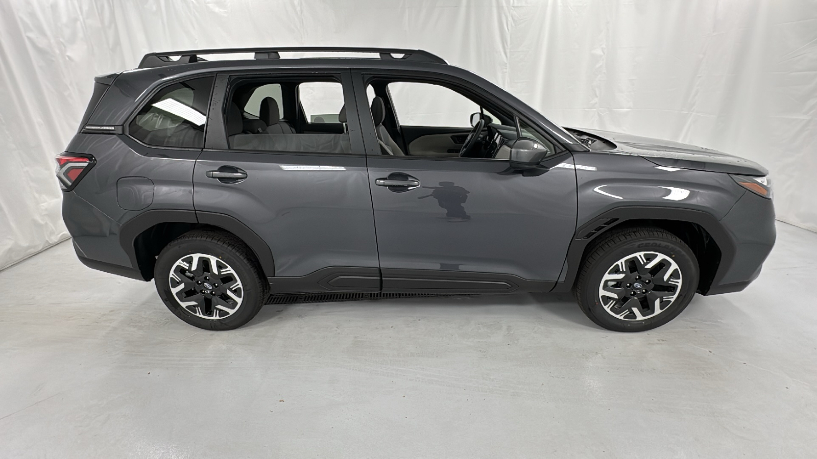 2025 Subaru Forester Premium 2