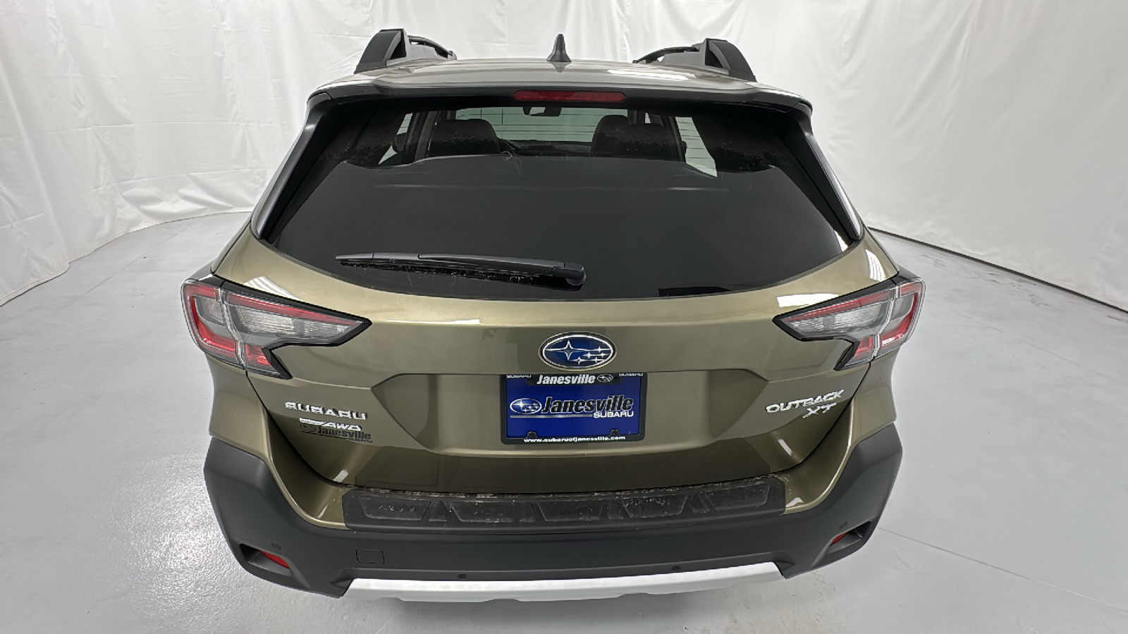 2025 Subaru Outback Limited XT 4