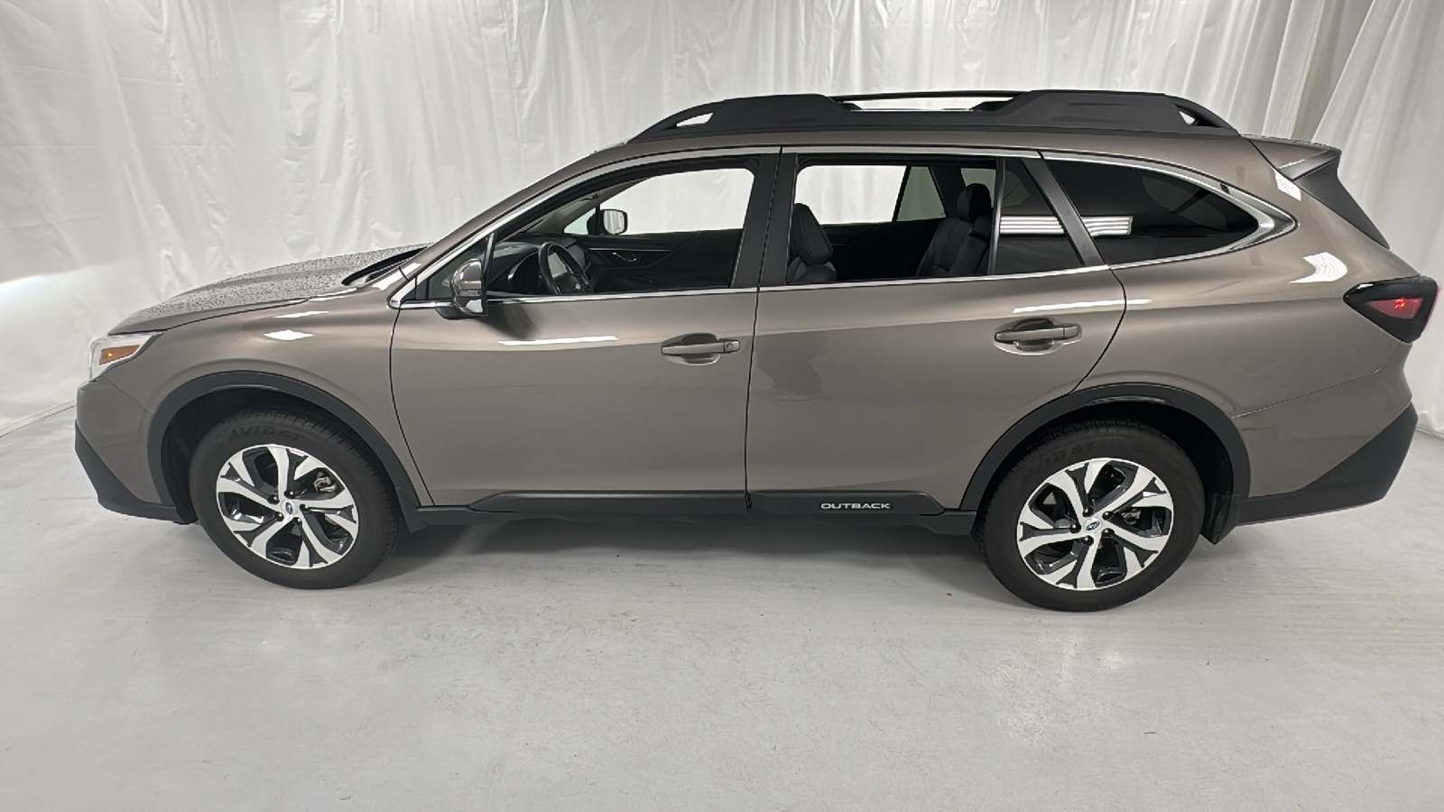 2022 Subaru Outback Limited XT 6