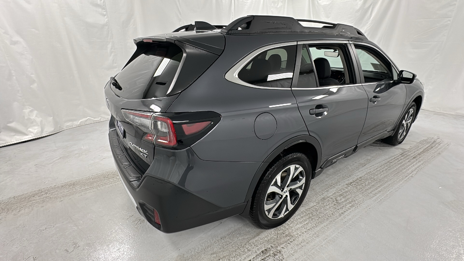 2021 Subaru Outback Limited XT 3