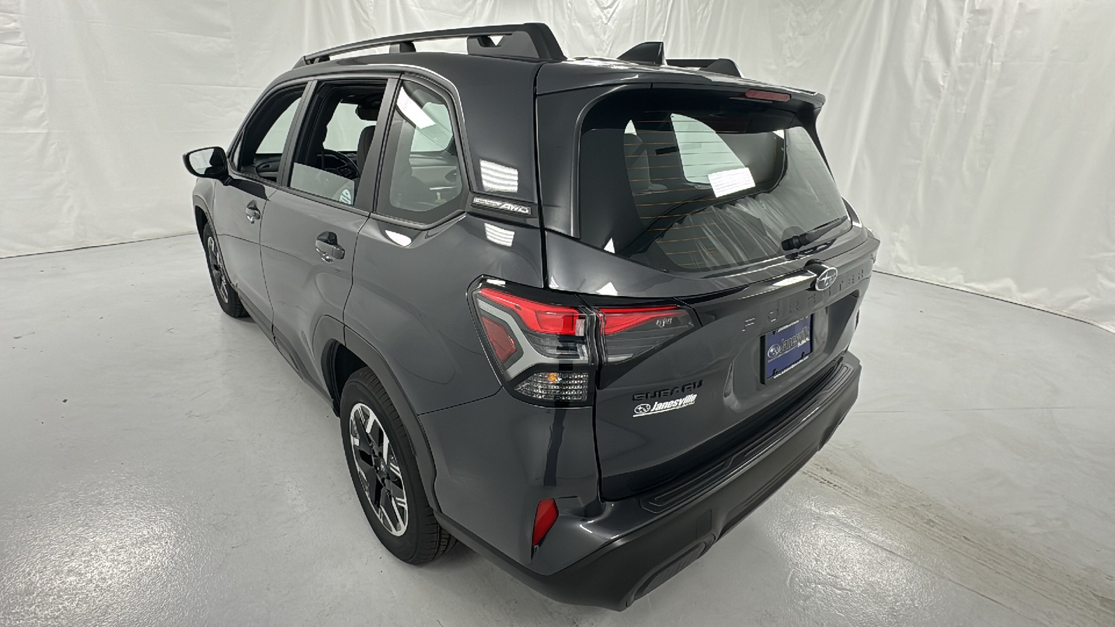 2025 Subaru Forester Base 5