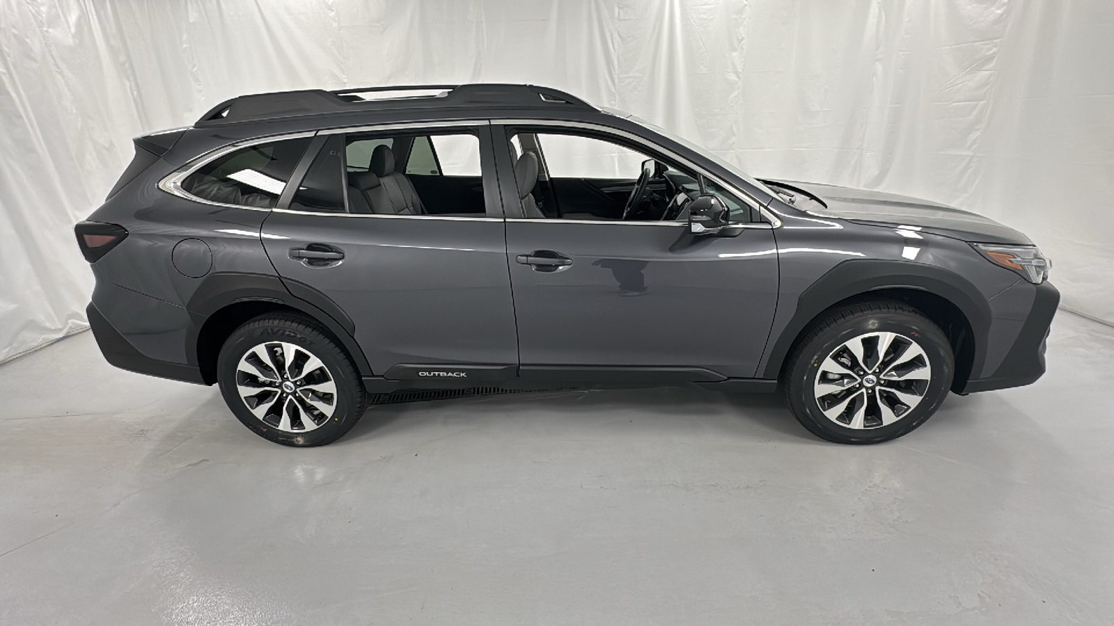 2025 Subaru Outback Limited XT 2