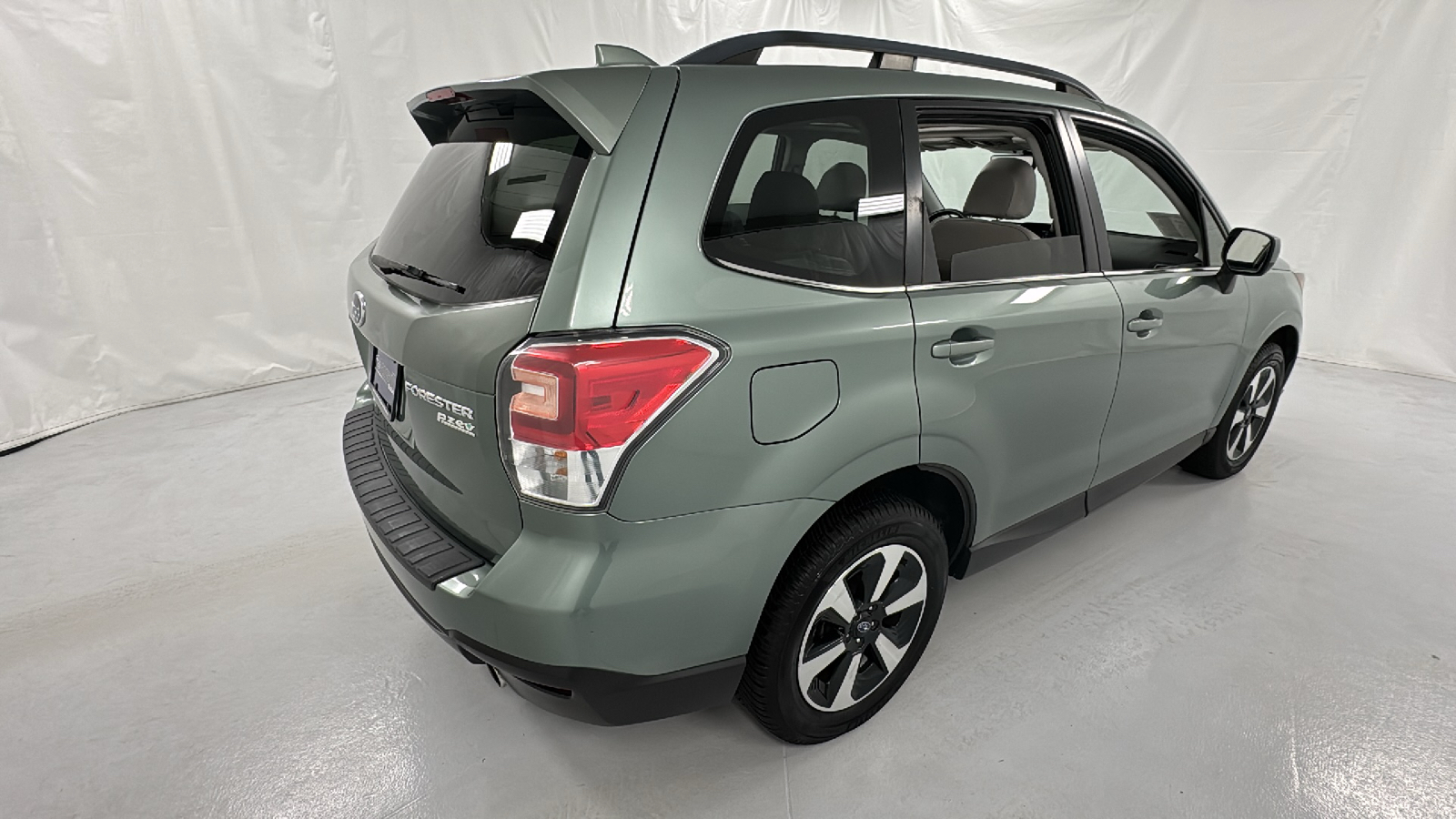 2017 Subaru Forester 2.5i Limited 3