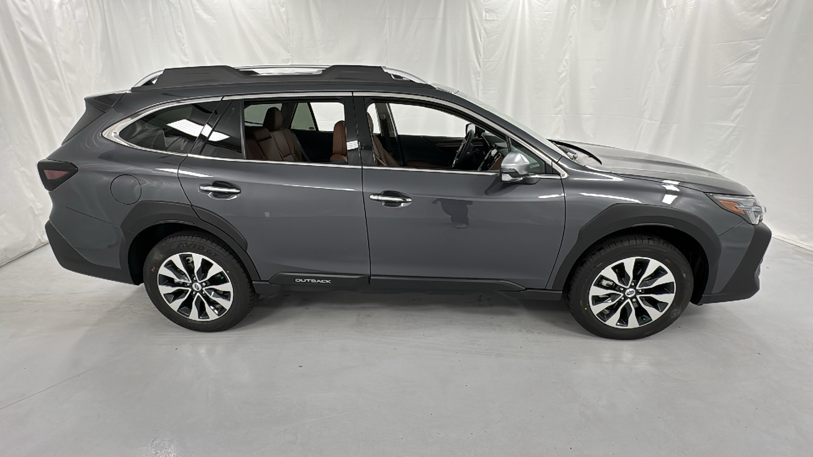 2025 Subaru Outback Touring XT 2