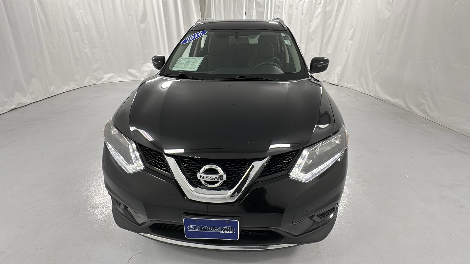 2016 Nissan Rogue S 8