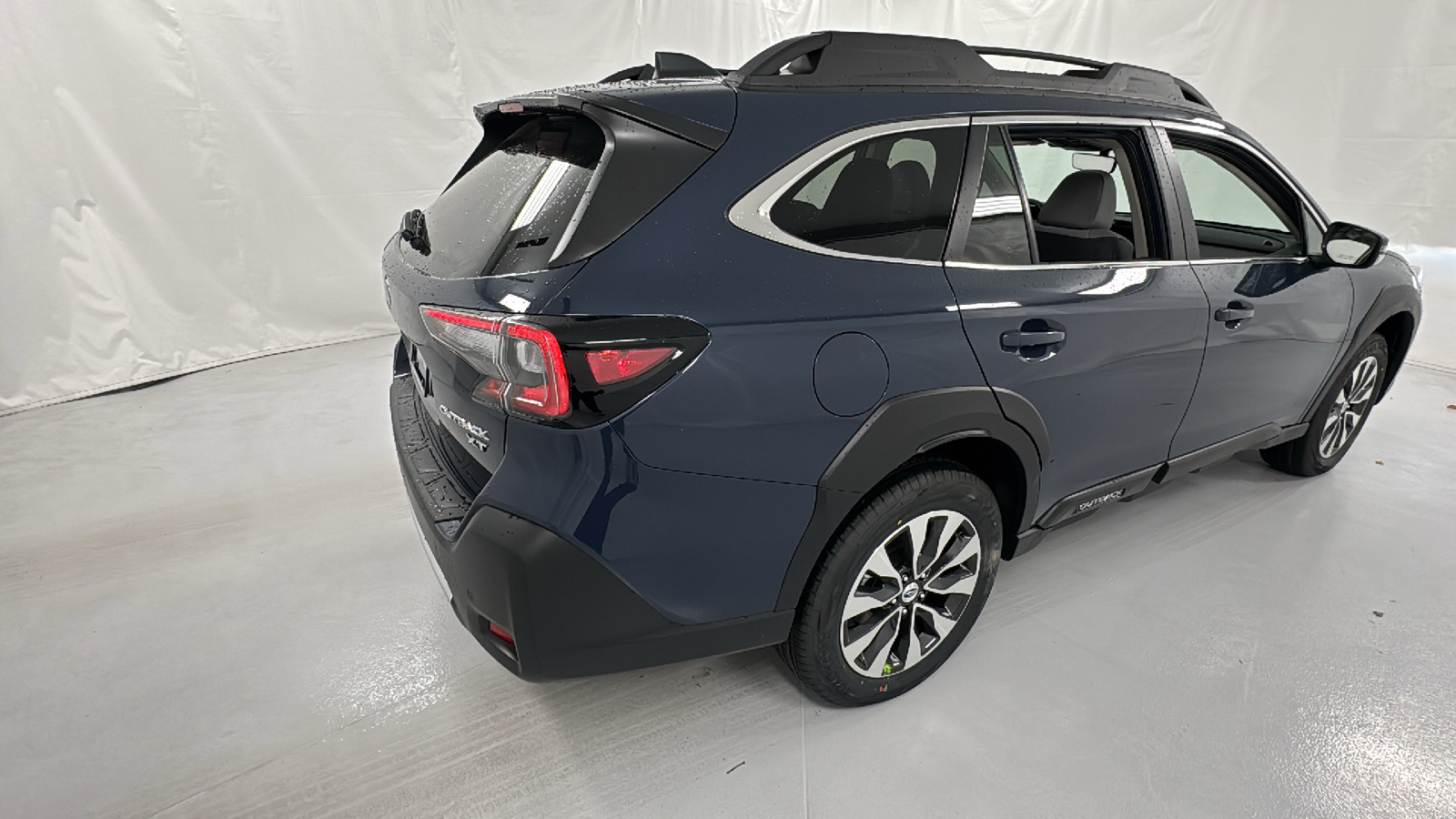 2025 Subaru Outback Limited XT 3