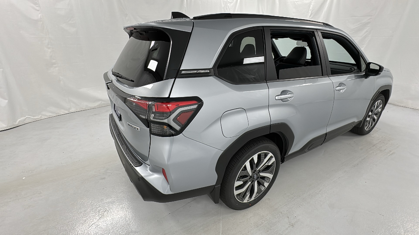 2025 Subaru Forester Touring 3