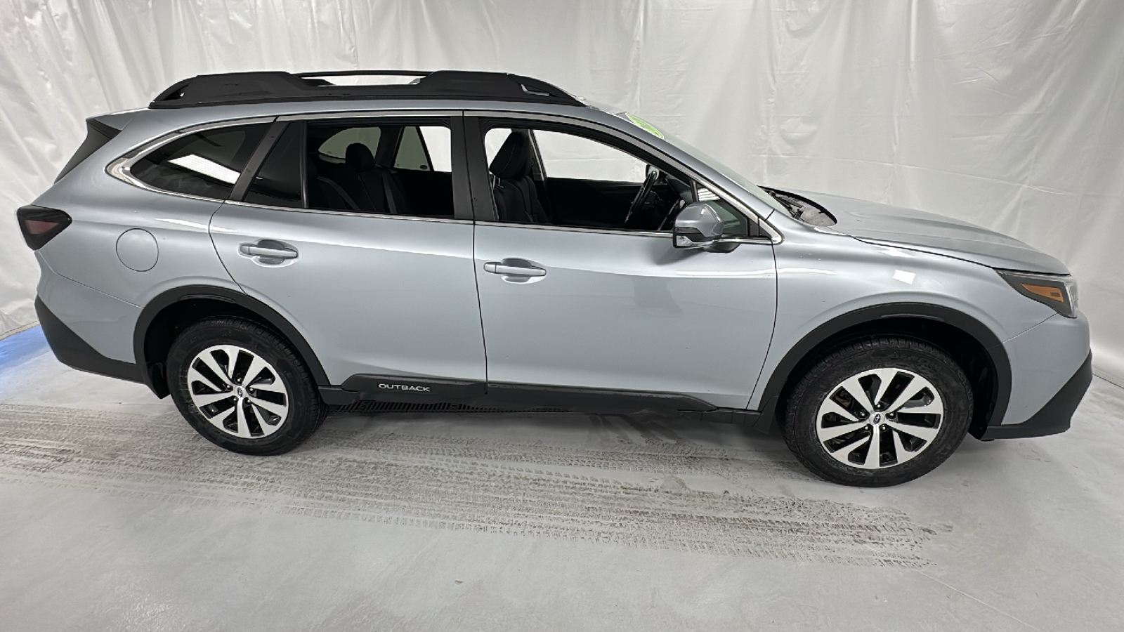 2021 Subaru Outback Premium 2