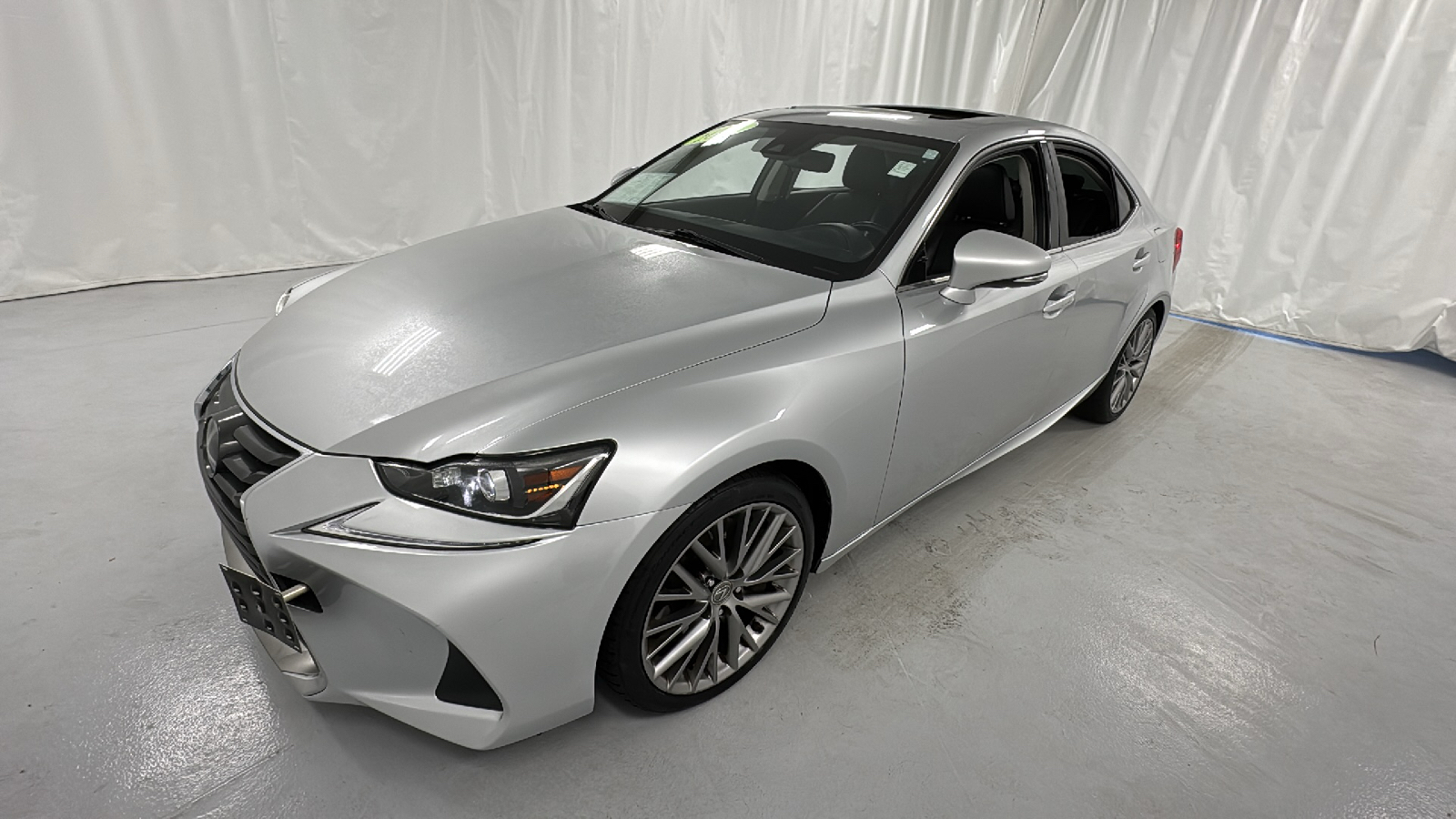 2017 Lexus IS 200t 7