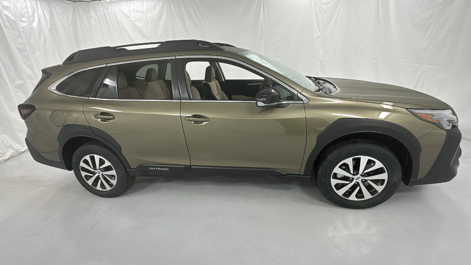 2025 Subaru Outback Premium 2