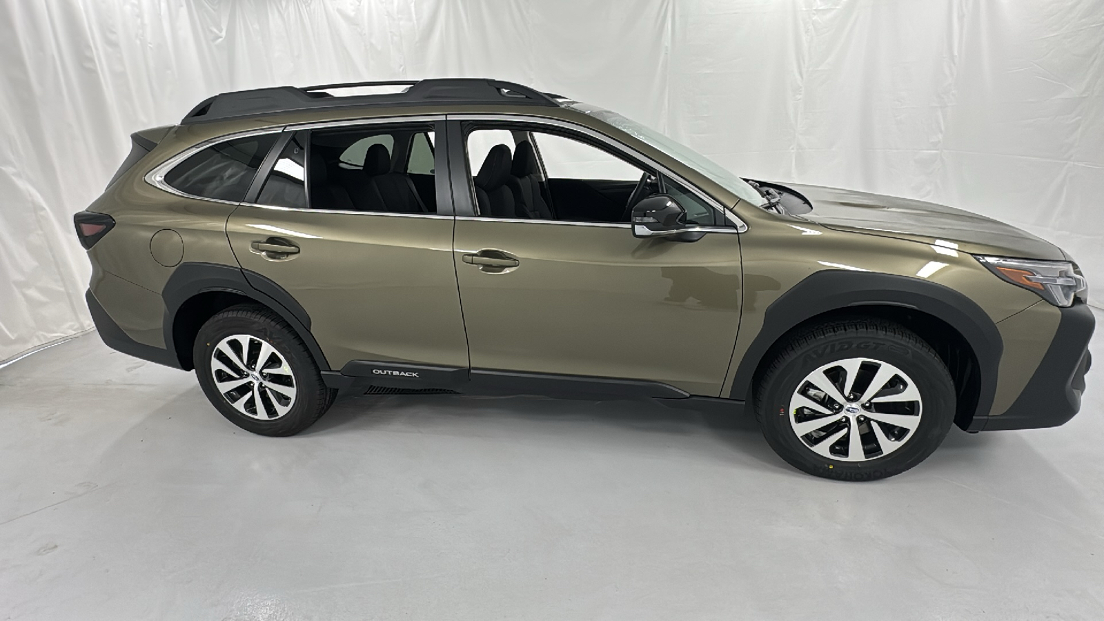 2025 Subaru Outback Premium 2