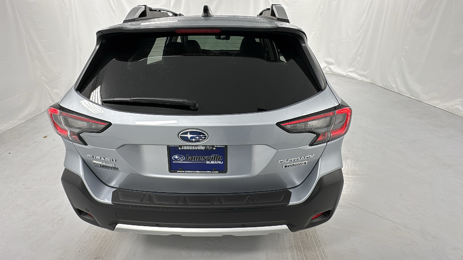 2025 Subaru Outback Touring 4