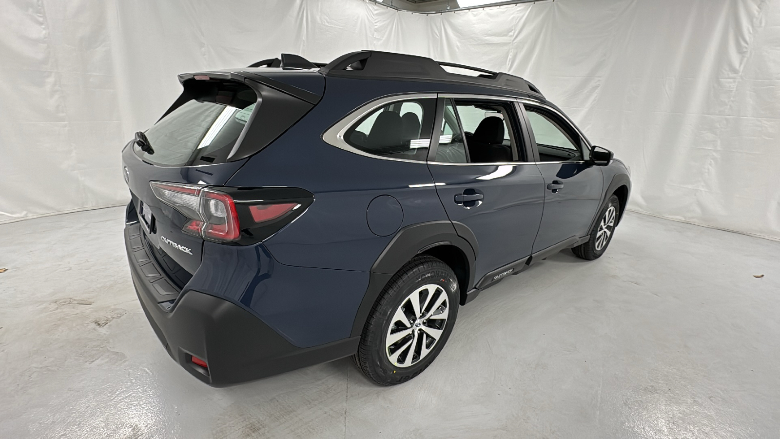 2025 Subaru Outback 2.5i 3