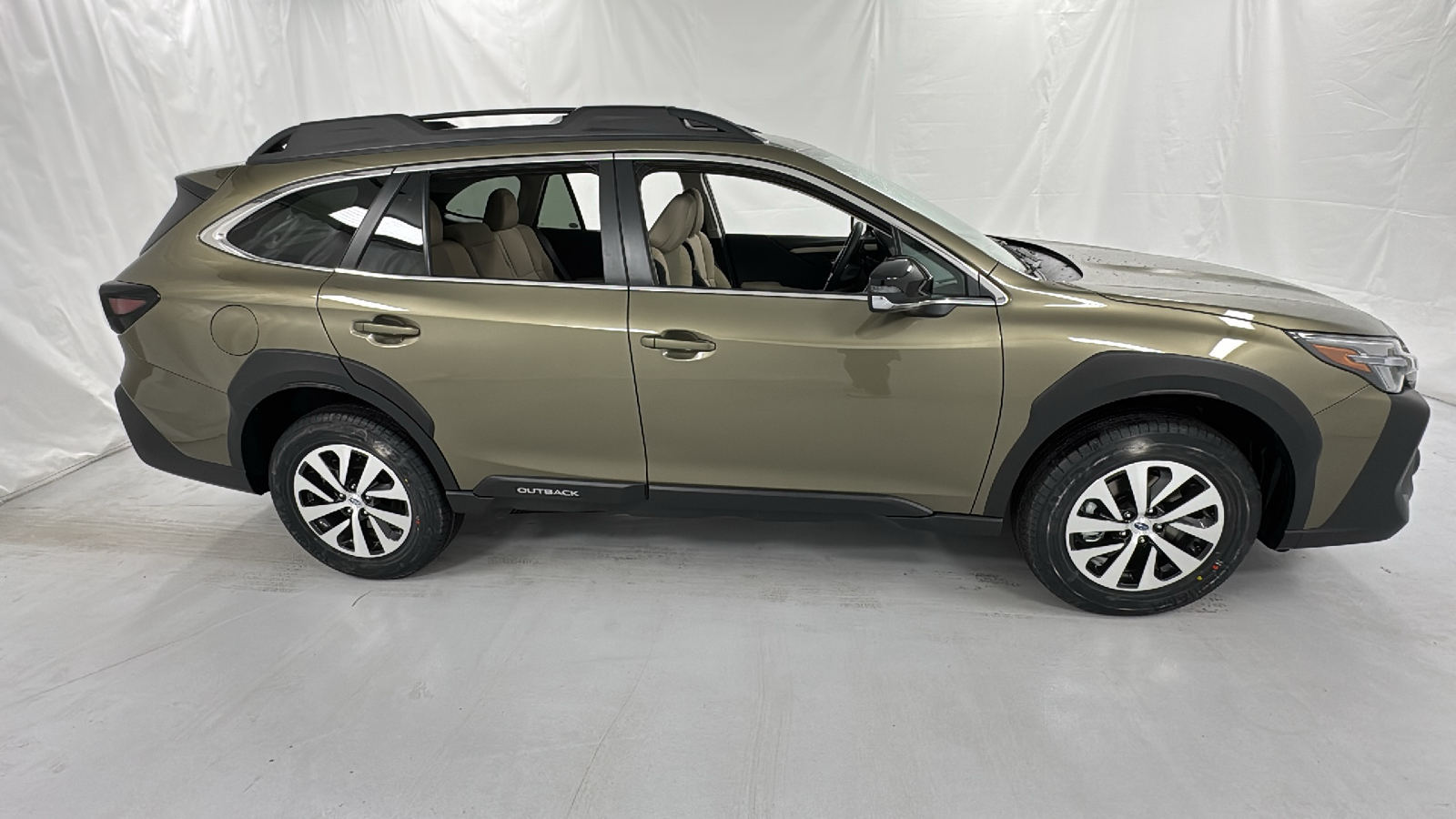 2025 Subaru Outback Premium 2