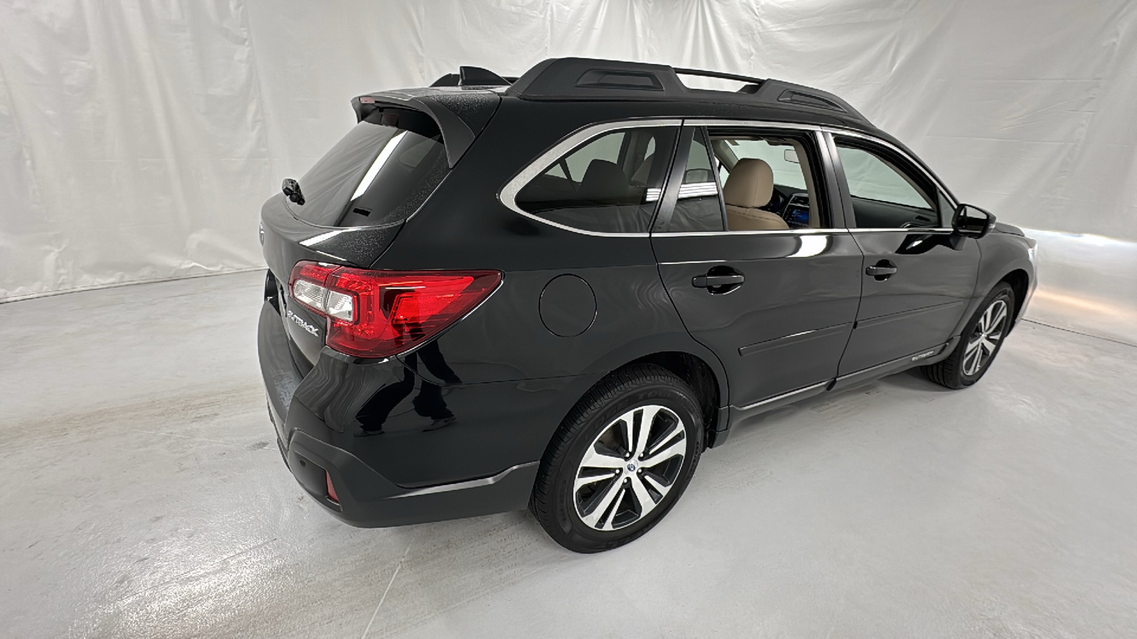 2019 Subaru Outback 2.5i 3