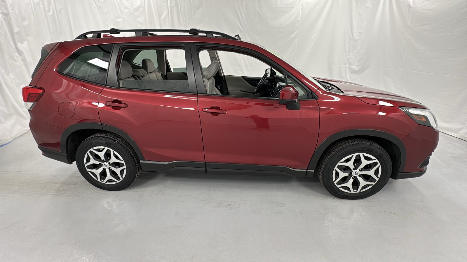 2022 Subaru Forester Premium 2