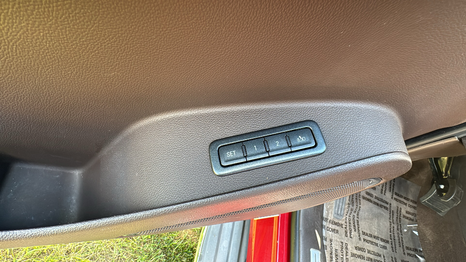 2015 Chevrolet Tahoe LTZ 10
