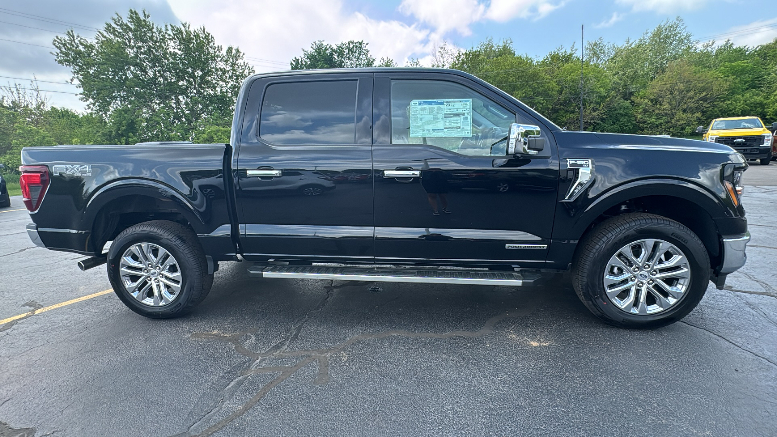 2024 Ford F-150 XLT 2