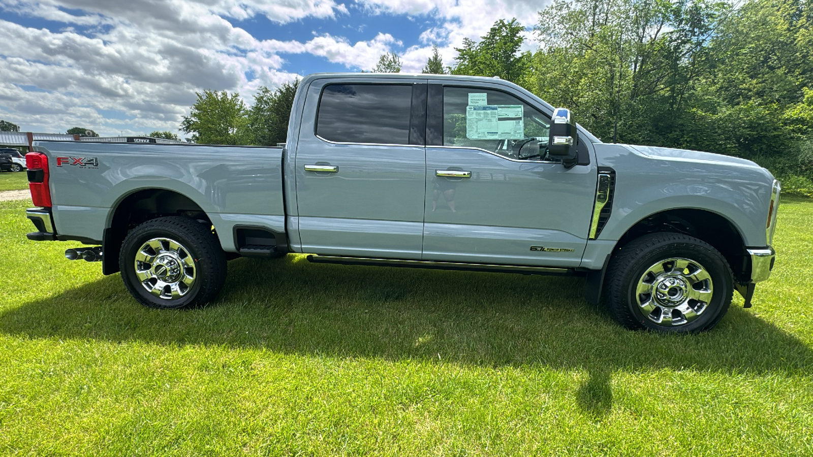 2024 Ford F-250SD Lariat 2