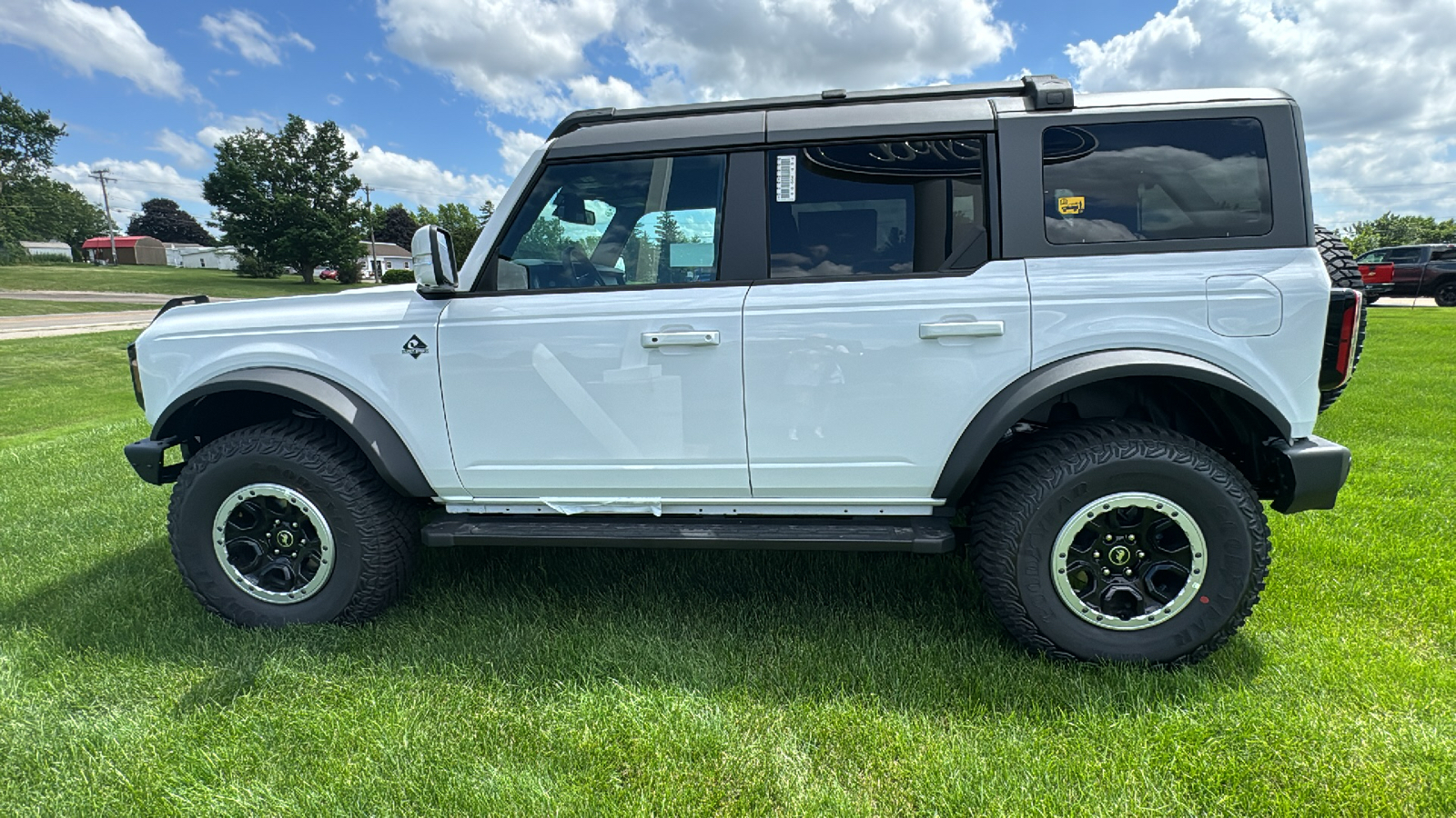 2024 Ford Bronco Outer Banks 5