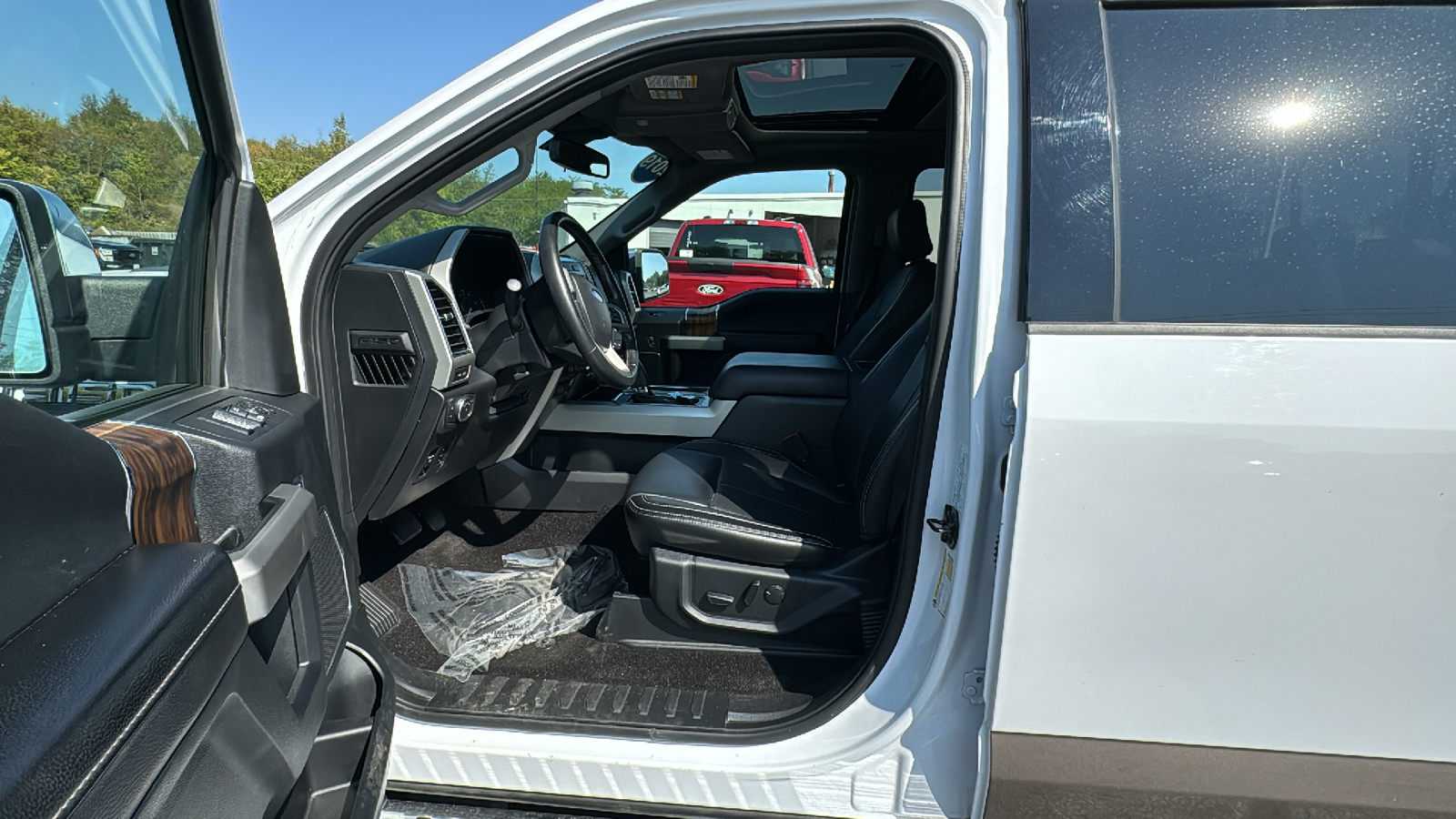 2019 Ford F-150 Lariat 9