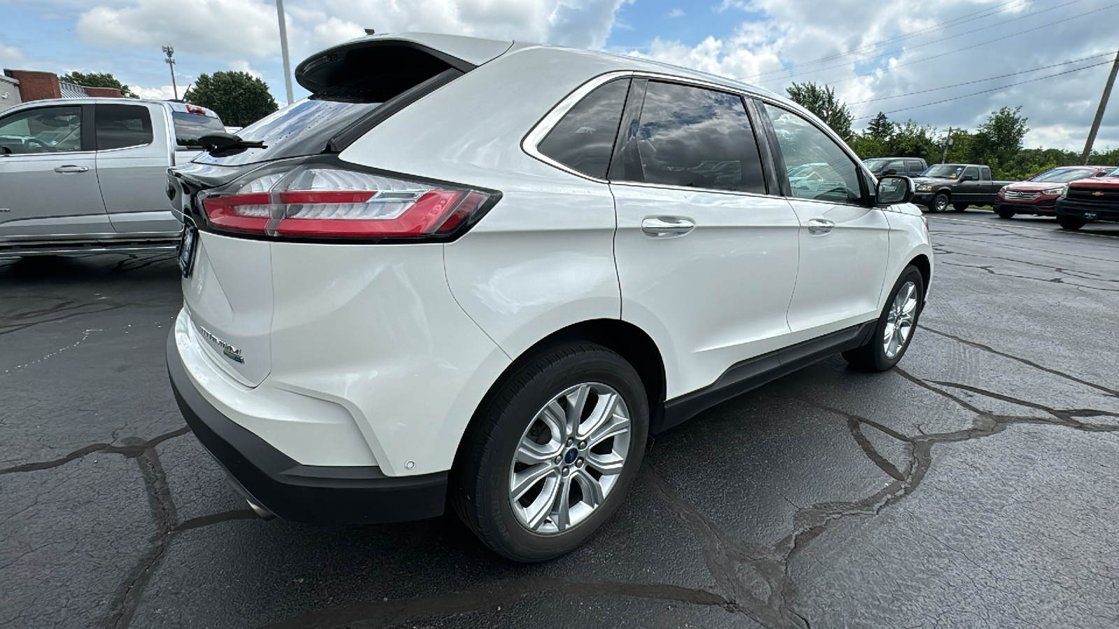 2020 Ford Edge Titanium 3