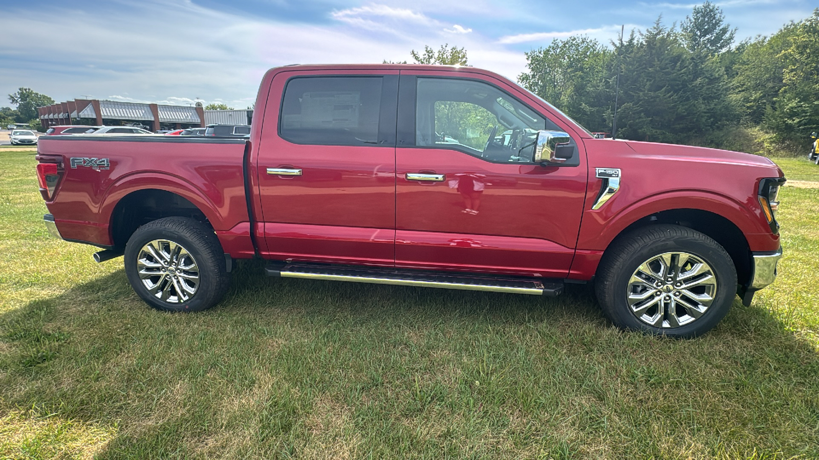 2024 Ford F-150 XLT 2