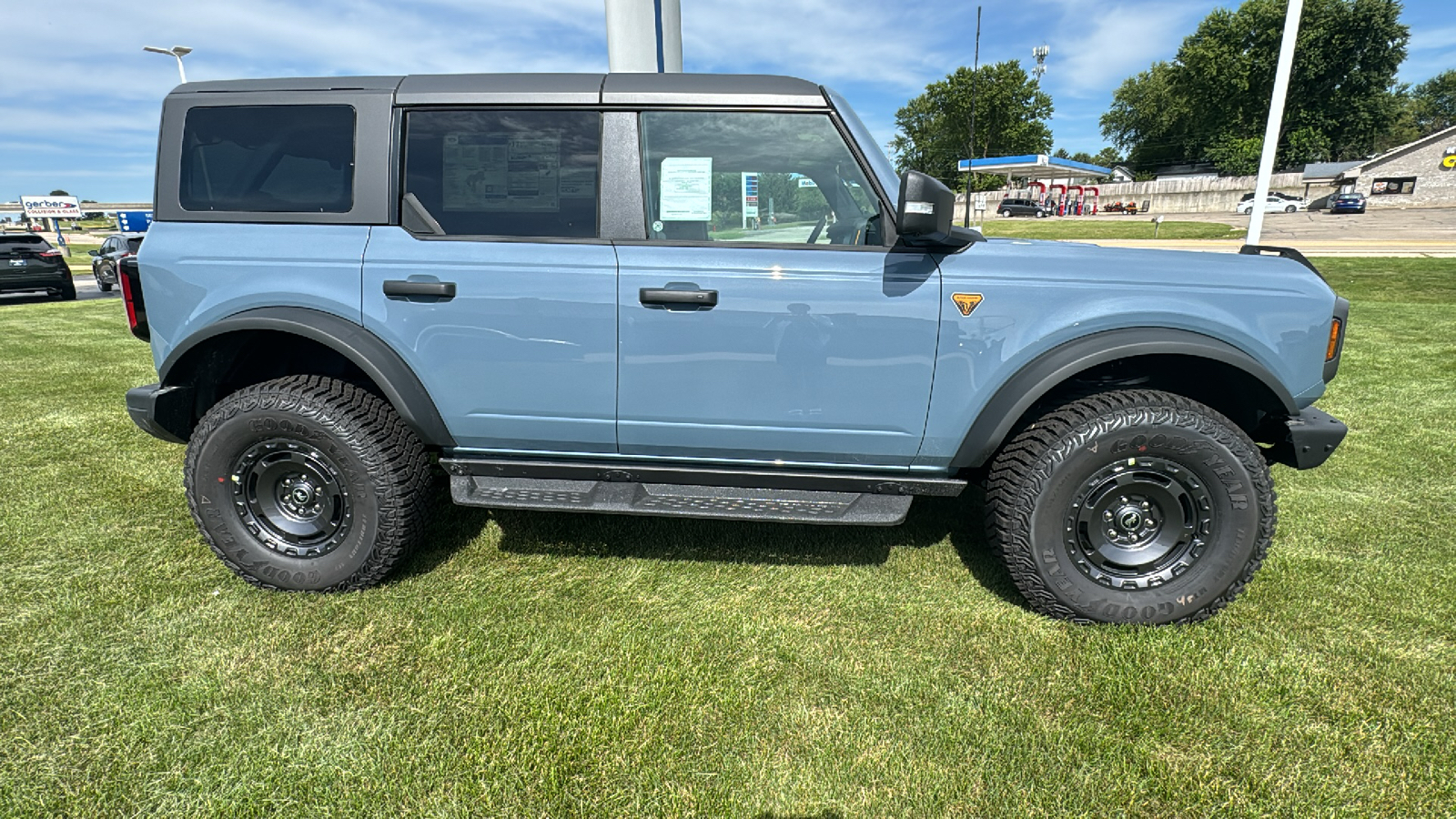 2024 Ford Bronco Badlands 2