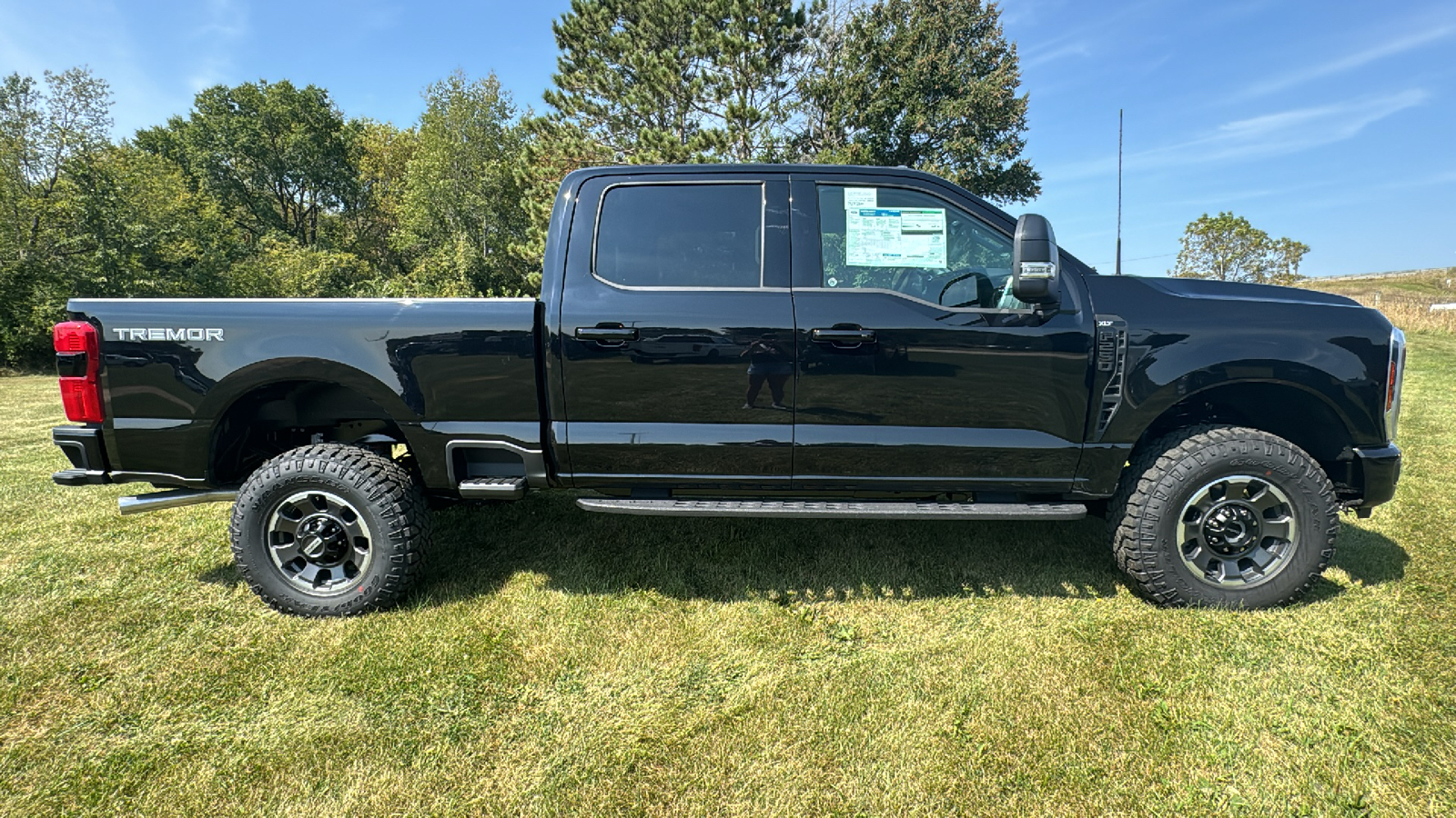 2024 Ford F-250SD XLT 2