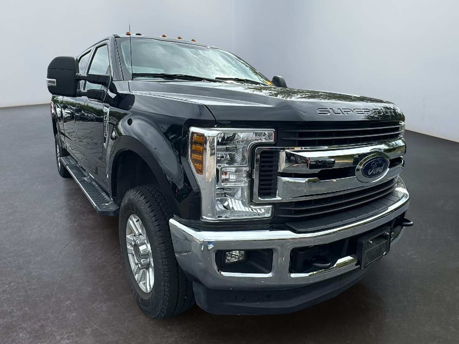 2019 Ford F-250SD XLT 1