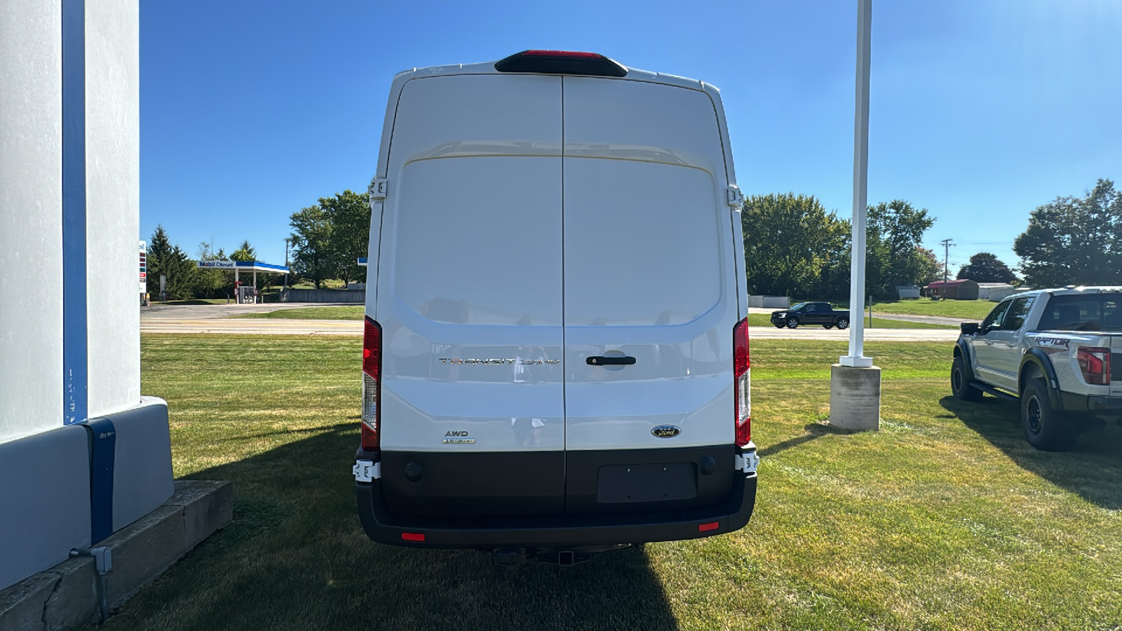 2024 Ford Transit-350 Base 23