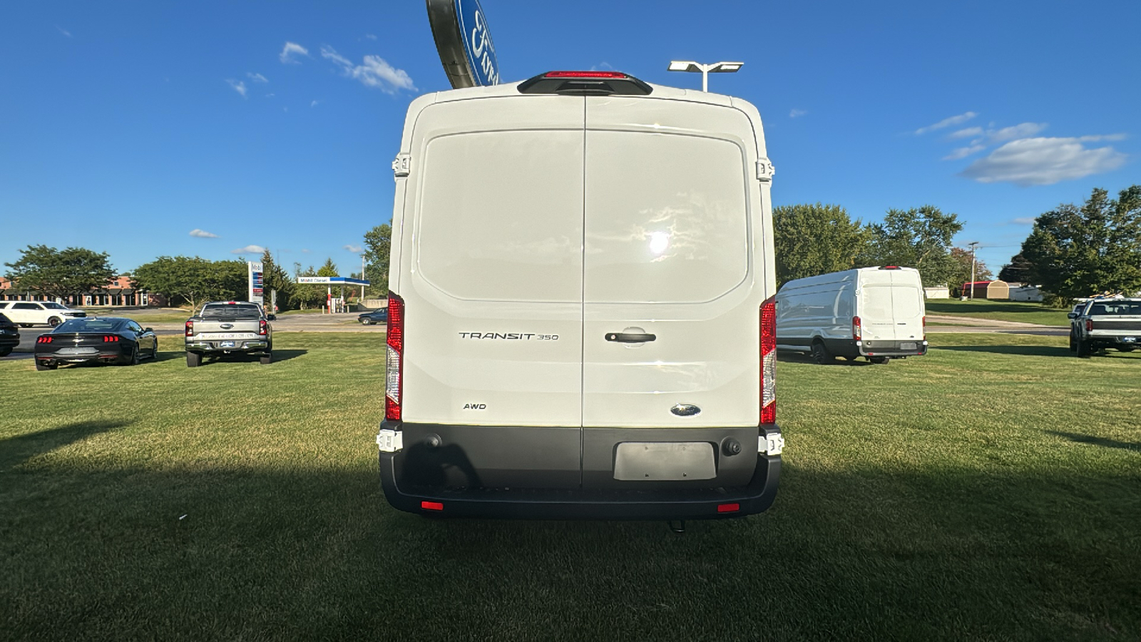 2024 Ford Transit-350 Base 22