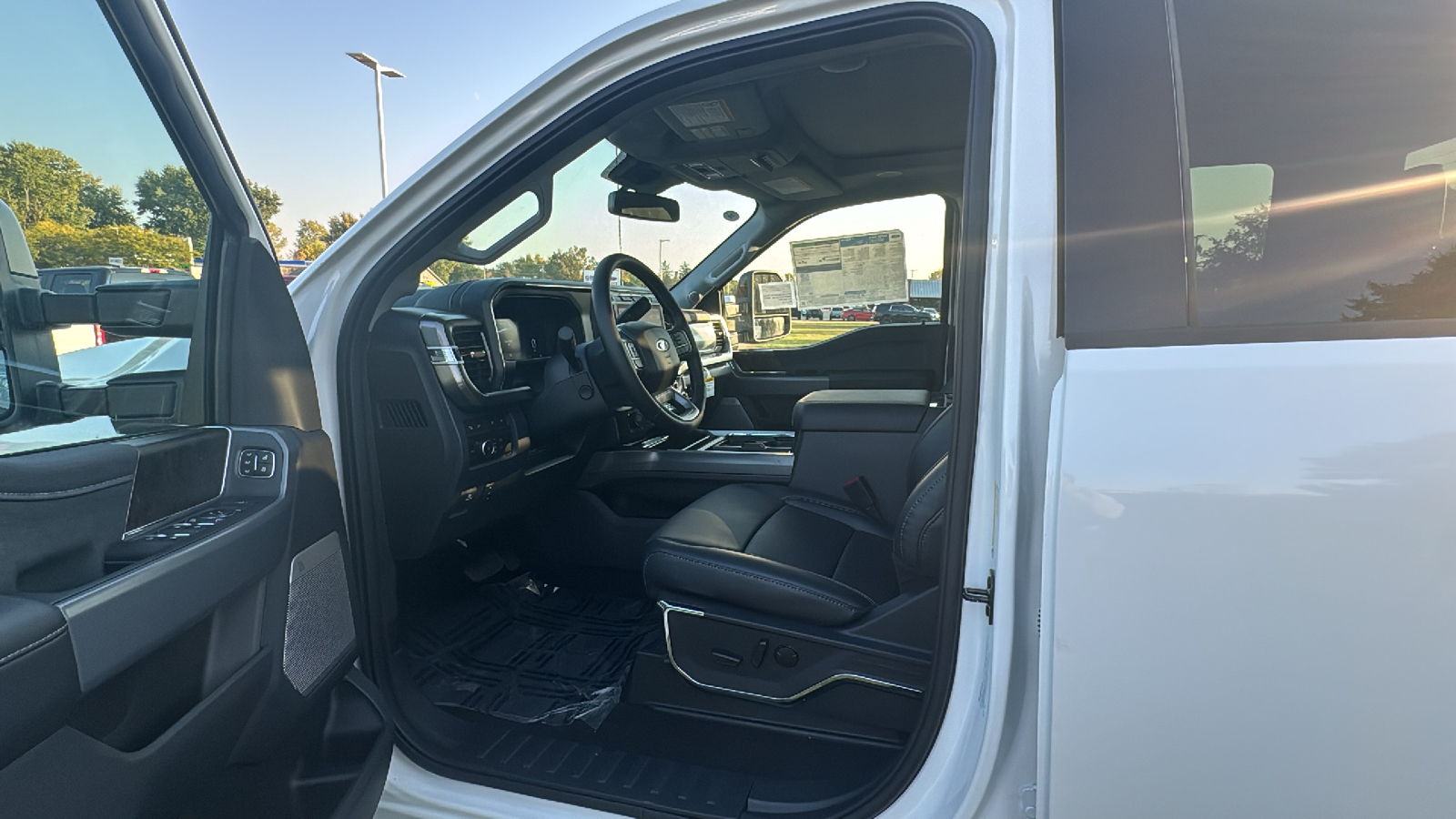 2024 Ford F-350SD Lariat 9