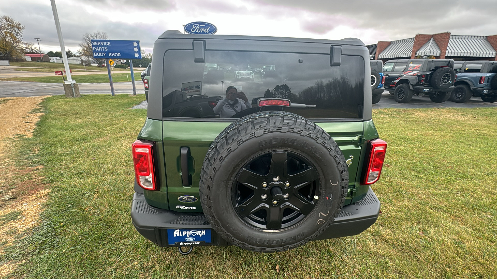 2024 Ford Bronco Black Diamond 28