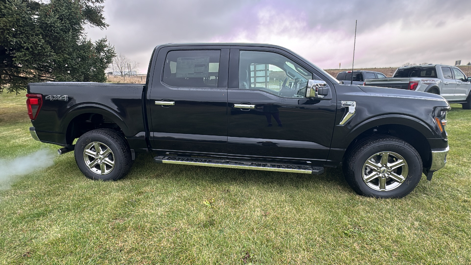 2024 Ford F-150 XLT 2